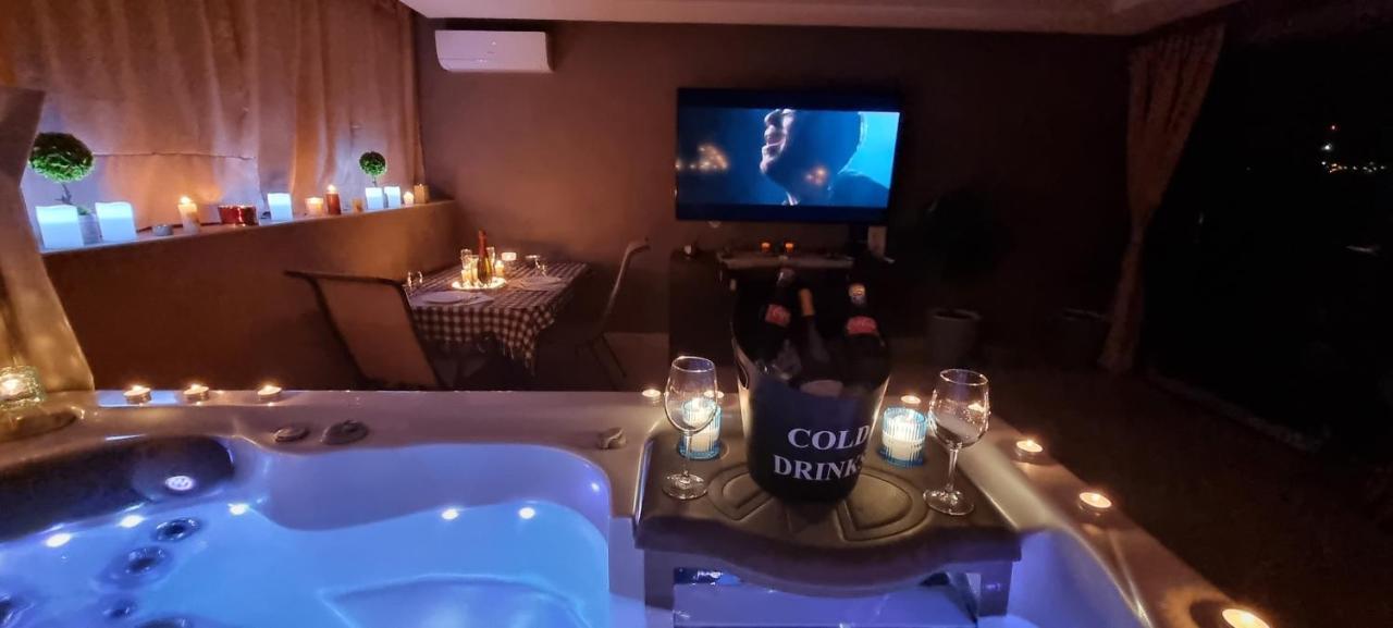 Jacuzzi Home Oradea Dış mekan fotoğraf